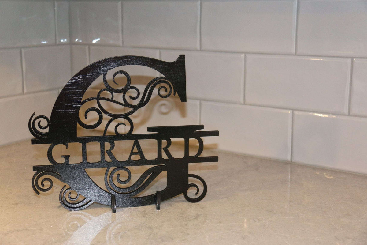 Swirl Monogram – Delaine Designs